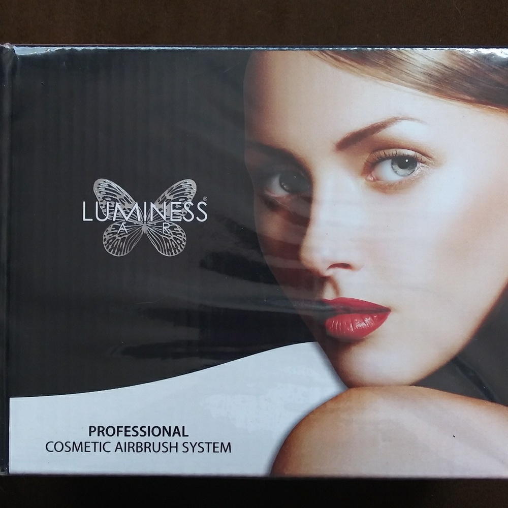 Luminess Airbrush System - Picture 2 of 2